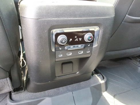 Used 2023 Chevrolet Suburban Premier w/ Premium Package 2 AWD/4WD image 22