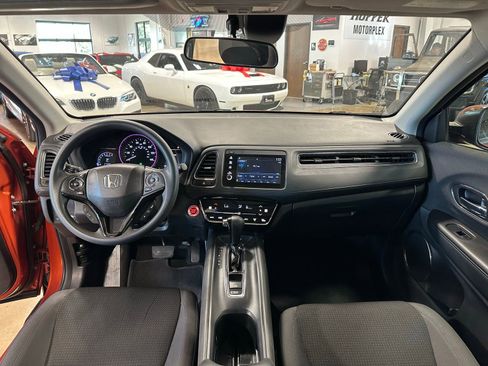 Used 2019 Honda HR-V EX image 15