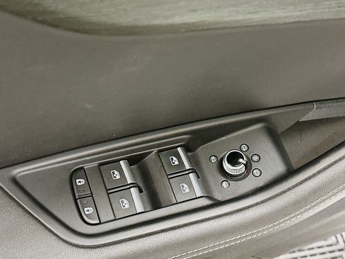 Used 2022 Audi A4 2.0T Premium Plus AWD/4WD image 15