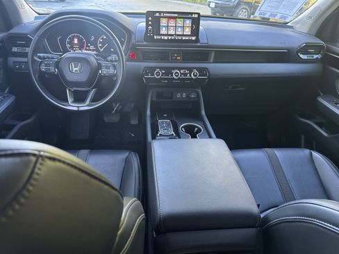 Used 2024 Honda Pilot Touring image 19