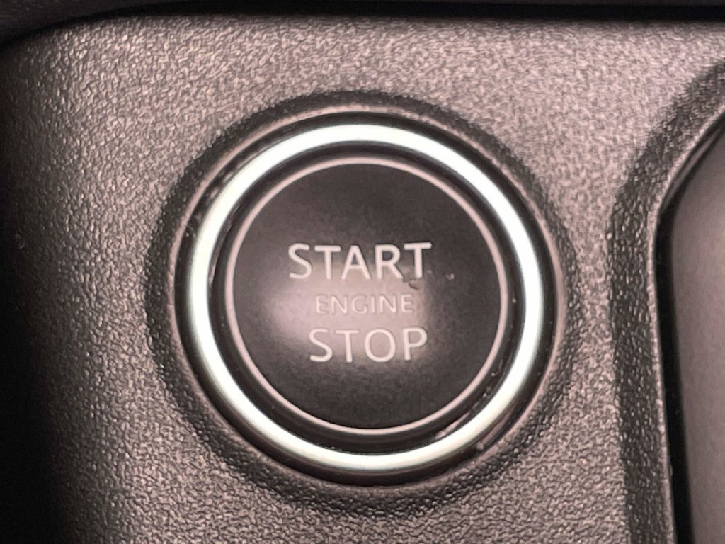 Used 2023 Land Rover Defender 110 X-Dynamic SE AWD/4WD image 42