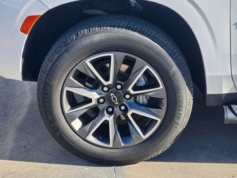 Used 2022 Chevrolet Tahoe Z71 w/ Luxury Package image 10