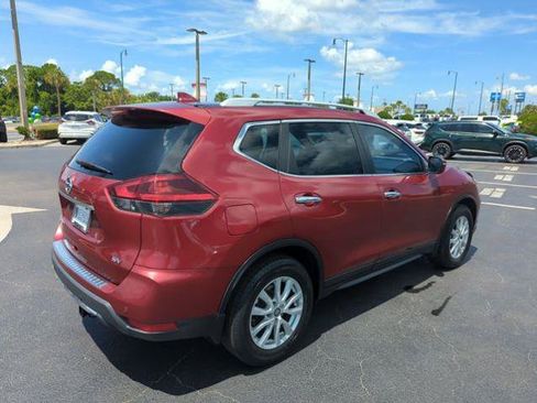 Certified 2019 Nissan Rogue SV FWD image 6