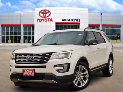 Used 2017 Ford Explorer XLT w/ Equipment Group 202A
