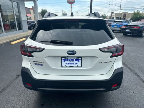 Used 2023 Subaru Outback Premium image 13