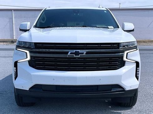 Used 2022 Chevrolet Suburban RST w/ Luxury Package AWD/4WD image 4