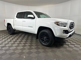 Used 2021 Toyota Tacoma SR5 video 2