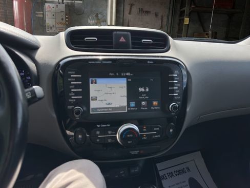 Used 2017 Kia Soul + w/ Primo Package image 20