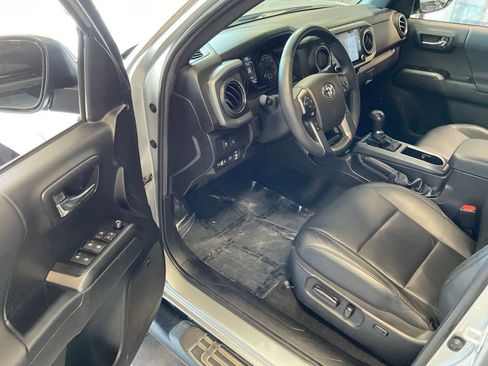 Certified 2023 Toyota Tacoma TRD Sport w/ TRD Premium Sport Package AWD/4WD image 9