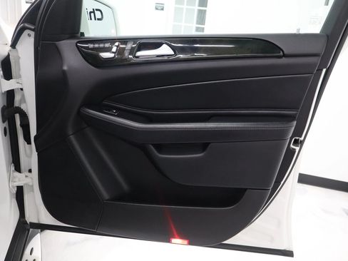 Used 2017 Mercedes-Benz GLS 450 4MATIC w/ Premium Package image 25