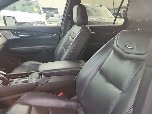 Used 2022 Cadillac XT6 Premium Luxury image 26