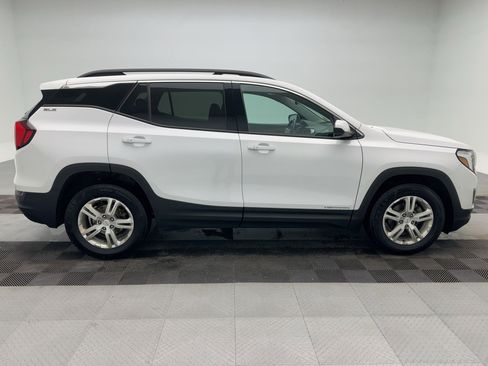 Used 2019 GMC Terrain SLE w/ Driver Convenience Package image 8