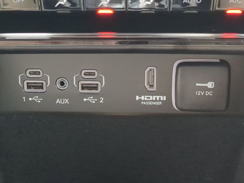 Used 2022 Jeep Grand Cherokee Limited image 23