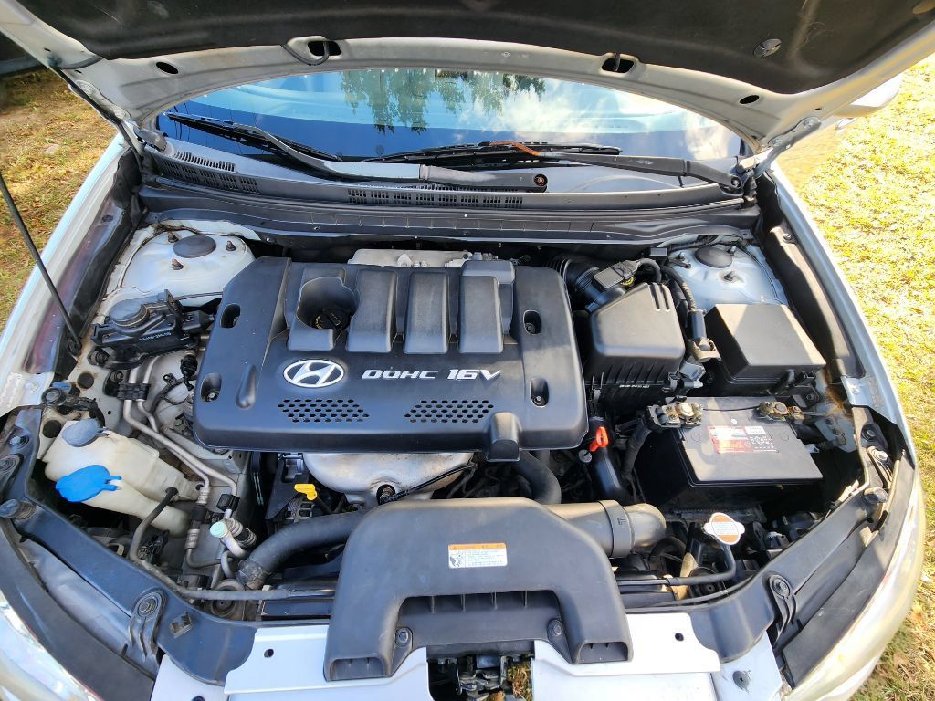 Used 2007 Hyundai Elantra GLS FWD image 13