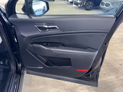 Used 2023 Kia Sportage SX Prestige image 9