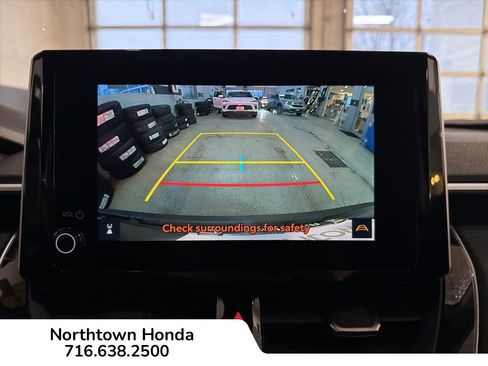 Used 2025 Toyota Corolla Cross XLE image 15