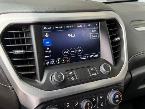 Used 2023 GMC Acadia SLT FWD image 20