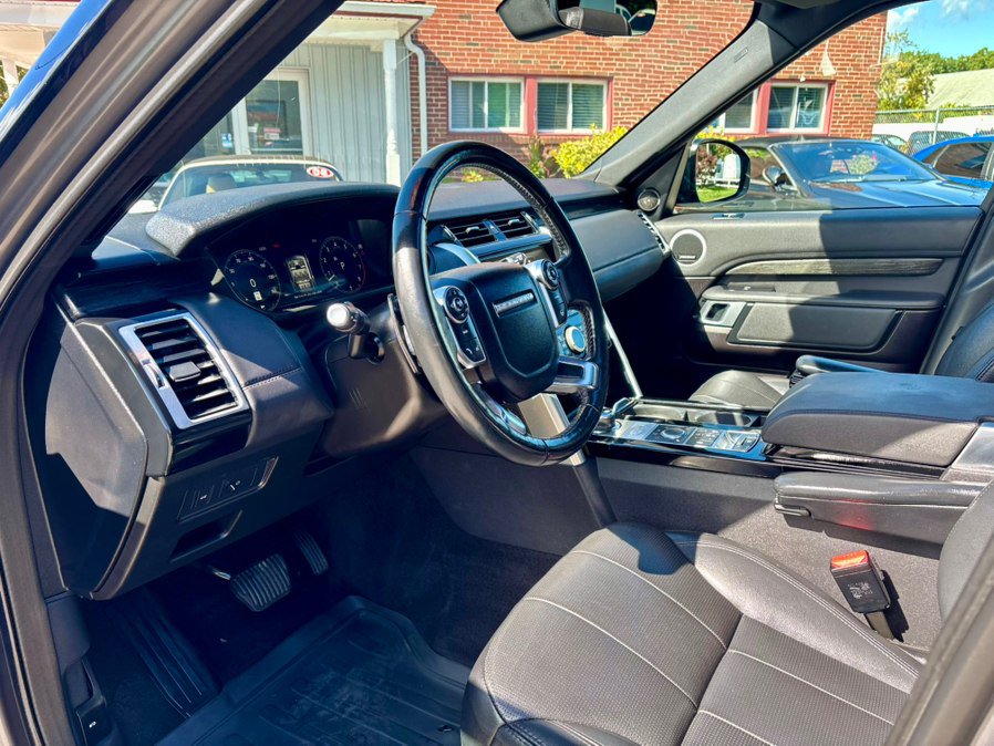 Used 2018 Land Rover Discovery HSE AWD/4WD image 11