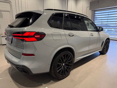 Used 2024 BMW X5 M60i AWD/4WD image 9