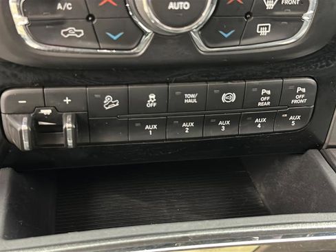 Used 2018 RAM 2500 Laramie w/ Sport Appearance Group AWD/4WD image 24