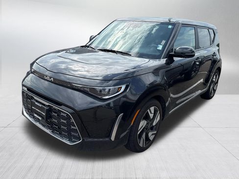 Used 2023 Kia Soul GT-Line w/ GT-Line Technology Package FWD image 3