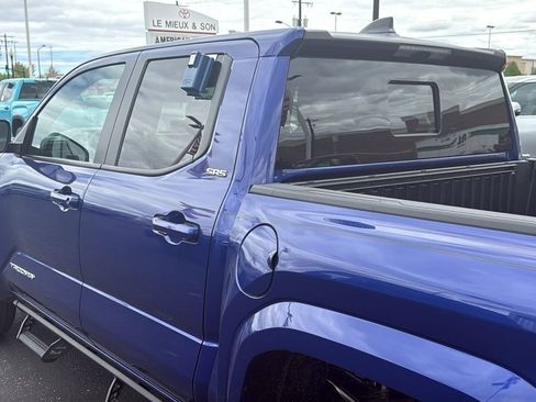 Certified 2025 Toyota Tacoma SR5 w/ SR5 Upgrade Package AWD/4WD image 22