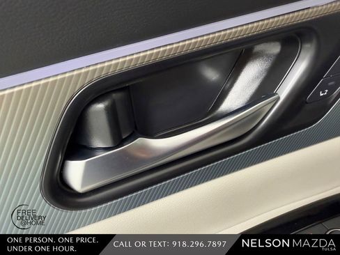 Used 2025 Nissan Murano SL image 18