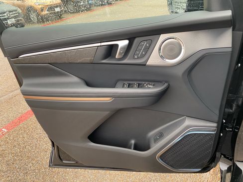 New 2026 Buick Enclave Avenir image 30