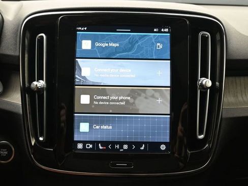 Used 2023 Volvo XC40 B5 Plus w/ Driver Assist Package image 13