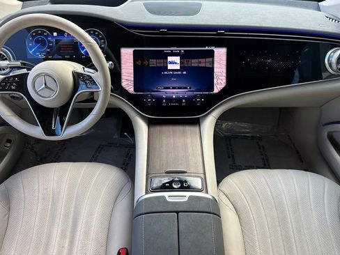 Certified 2023 Mercedes-Benz EQS 580 4MATIC Sedan image 15