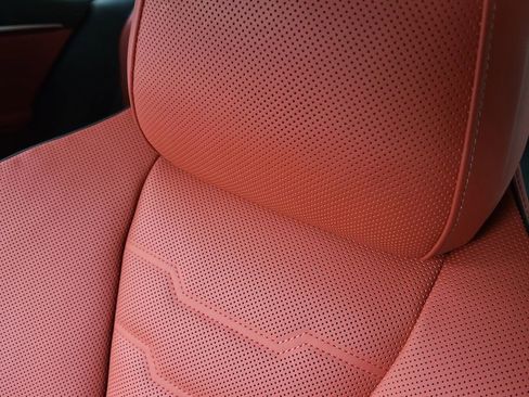 Used 2025 BMW M850i xDrive image 17