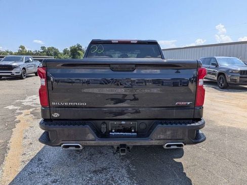 Used 2024 Chevrolet Silverado 1500 RST AWD/4WD image 5