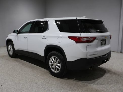Used 2020 Chevrolet Traverse LS AWD/4WD image 4