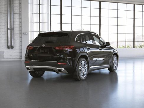Certified 2023 Mercedes-Benz GLA 250 4MATIC image 23