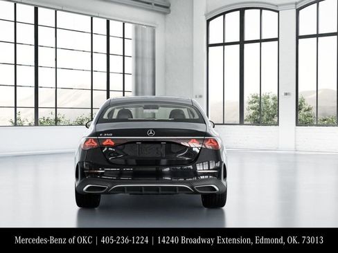 Used 2025 Mercedes-Benz E 350 Sedan image 25
