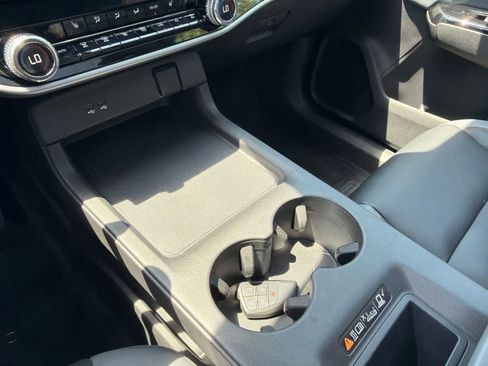Used 2024 Honda Prologue Touring image 24