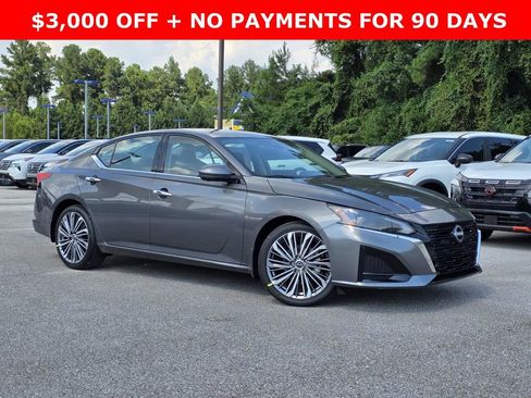 New 2025 Nissan Altima 2.5 SL image 2