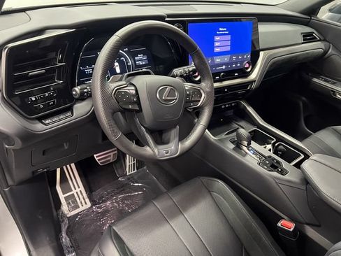 Certified 2025 Lexus TX 500h AWD image 16