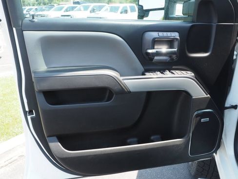Used 2015 Chevrolet Silverado 3500 LTZ AWD/4WD image 15