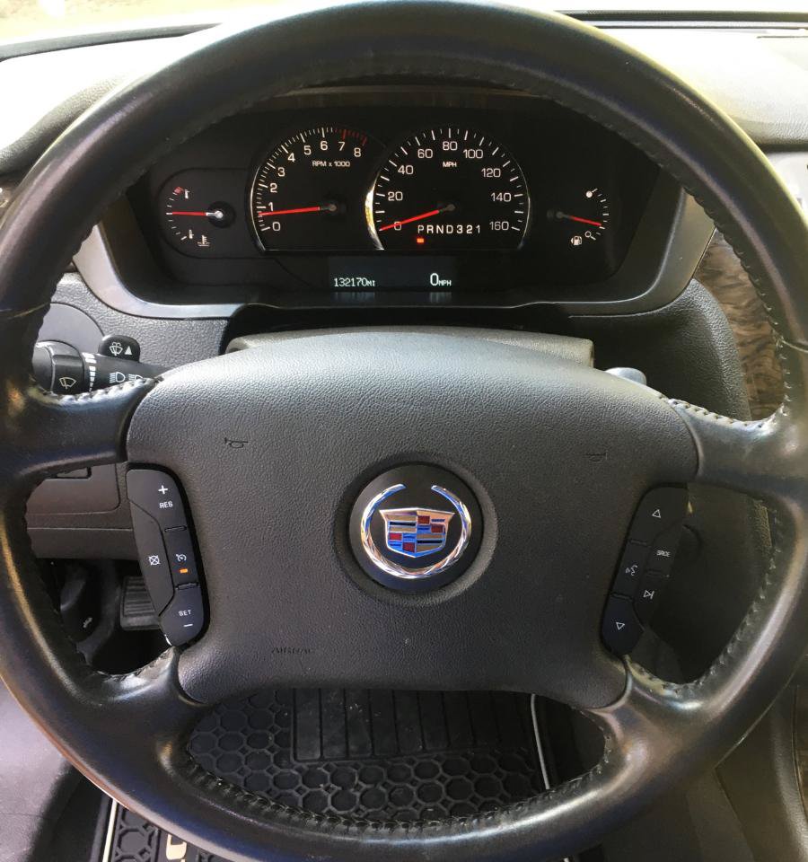 Used 2008 Cadillac DTS FWD image 22