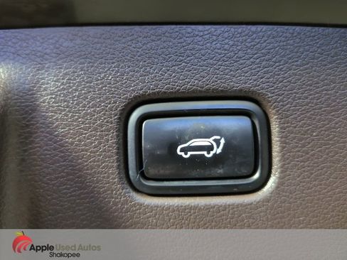 Used 2020 Hyundai Palisade Limited image 11