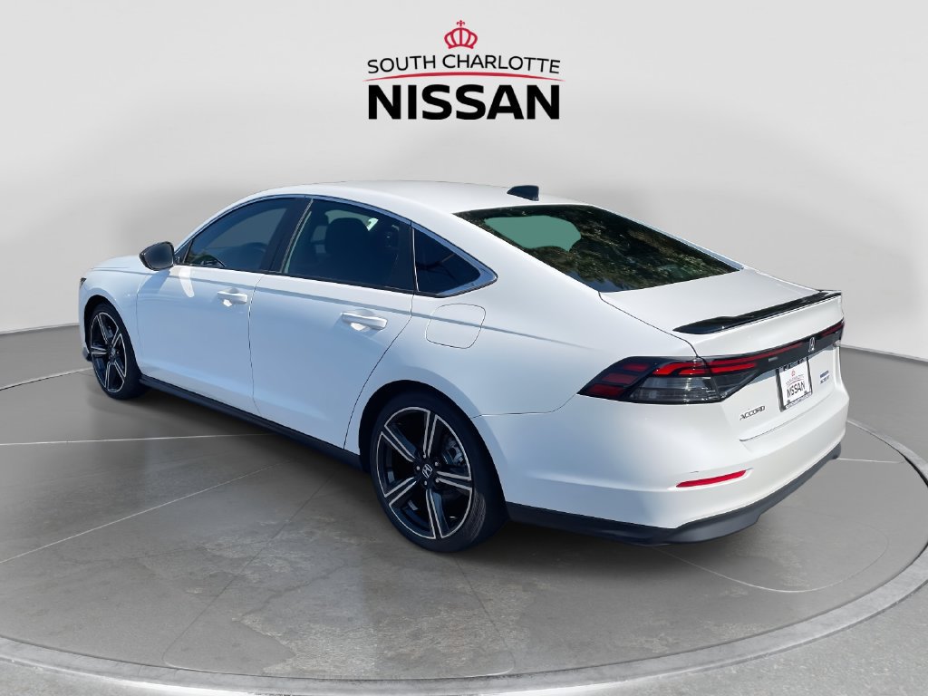 Used 2024 Honda Accord Sport image 4