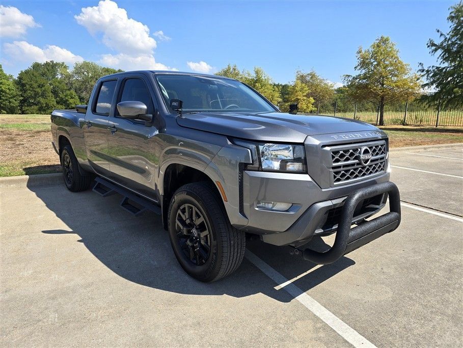 Used 2024 Nissan Frontier SV RWD image 8