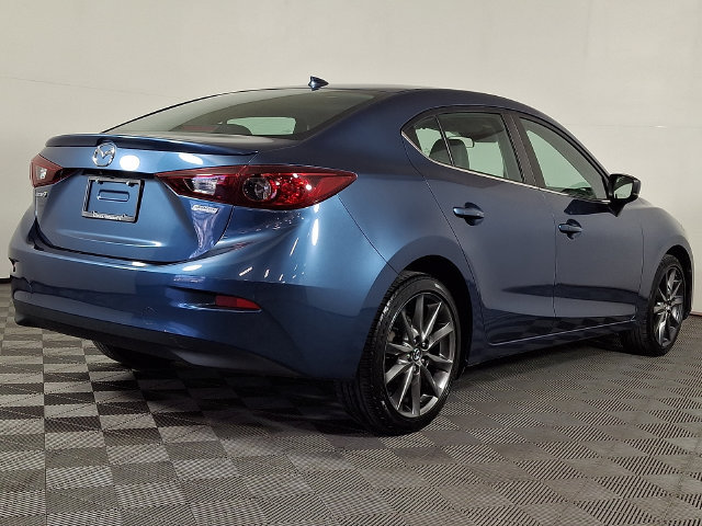 Used 2018 MAZDA MAZDA3 Touring FWD image 9