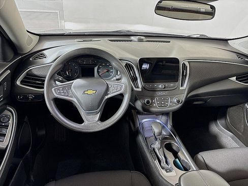 Used 2023 Chevrolet Malibu LT image 22