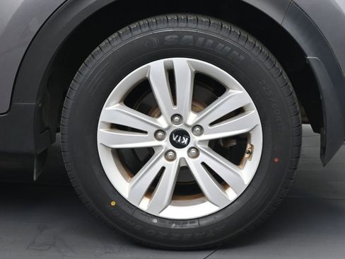 Used 2017 Kia Sportage LX w/ LX Popular Package image 19