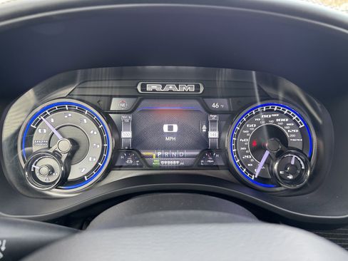 Used 2019 RAM 1500 Limited image 11