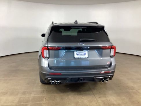 Used 2025 Ford Explorer ST AWD/4WD image 6