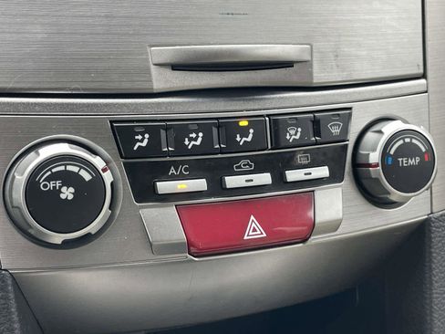 Used 2011 Subaru Outback 2.5i Premium image 20