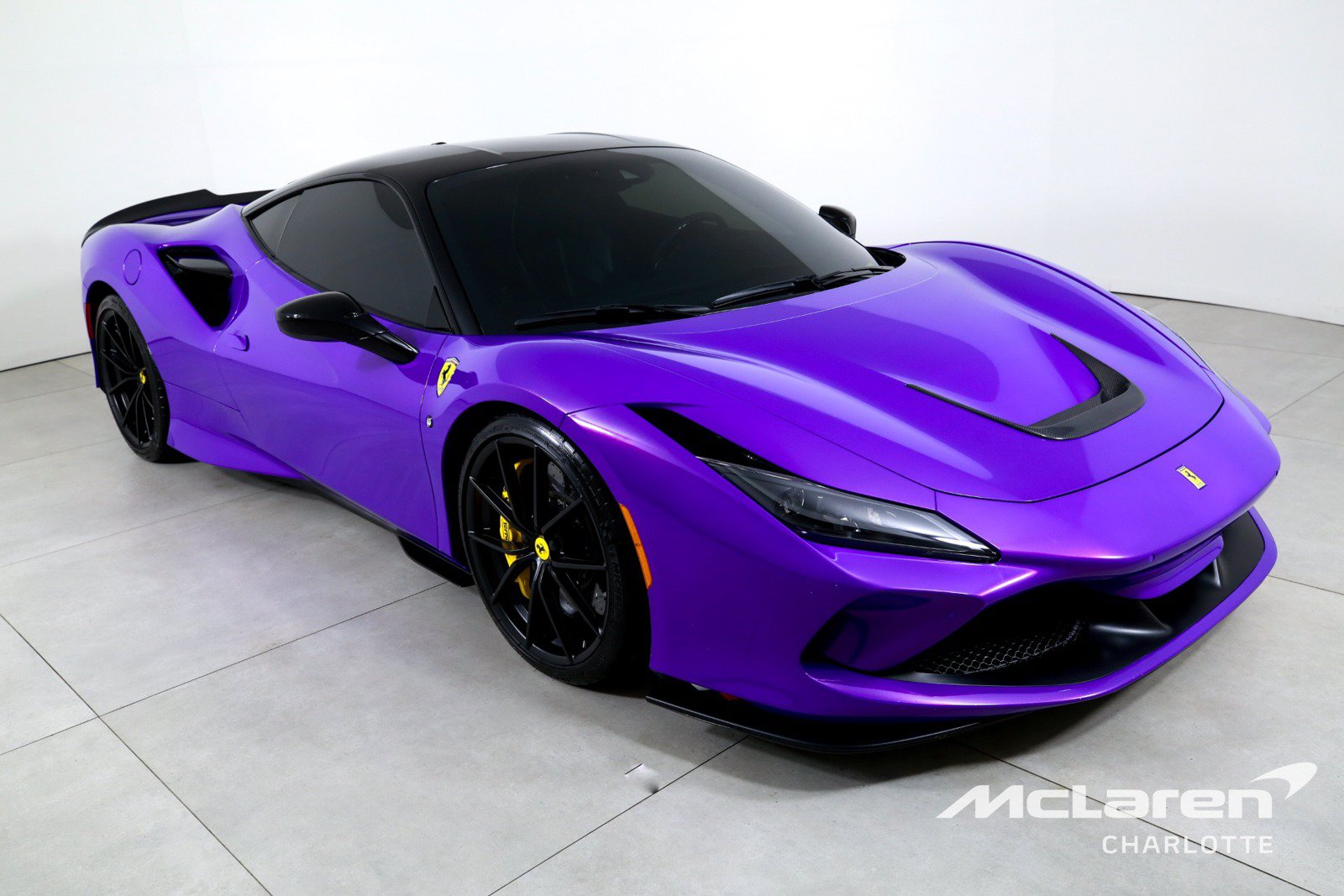 Used 2020 Ferrari F8 Tributo RWD image 3